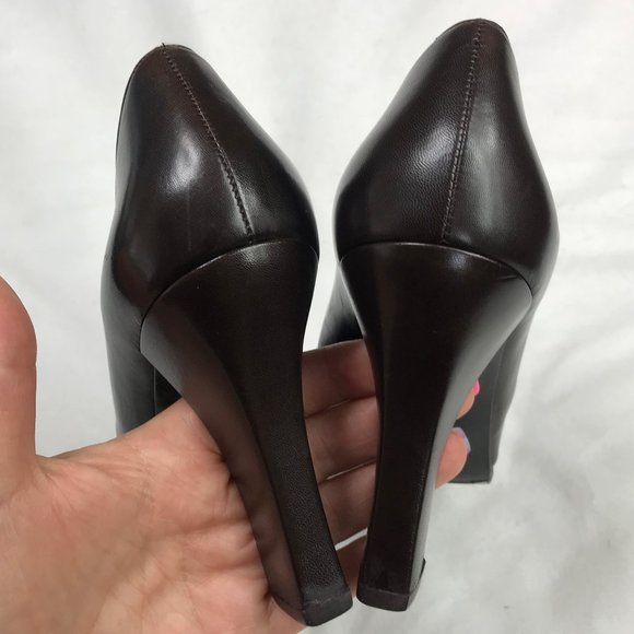 Auc Chanel Vintage CC Logo Brown heels - Picture 12 of 13